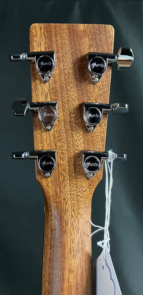 Martin Special OMC-10E Orchestra Cutaway Acoustic-Electric Guitar Natural Satin Finish