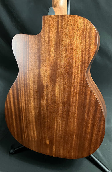 Martin Special OMC-10E Orchestra Cutaway Acoustic-Electric Guitar Natural Satin Finish