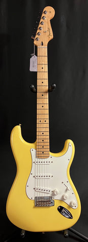 Fender Player Stratocaster Electric Guitar Buttercream Finish