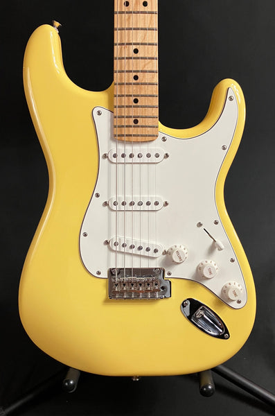 Fender Player Stratocaster Electric Guitar Buttercream Finish