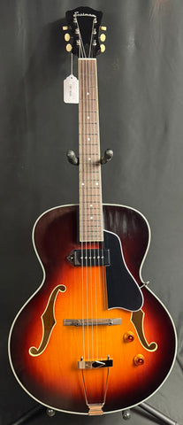 Eastman AR405-P90/TV Archtop Electric Guitar Truetone Vintage Sunburst w/ Gig Bag