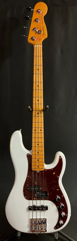 Fender American Ultra Precision Bass 4-String Bass Guitar Arctic Pearl w/ OHSC