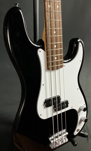Fender Standard Precision Bass (2025) 4-String Bass Guitar Gloss Black Finish