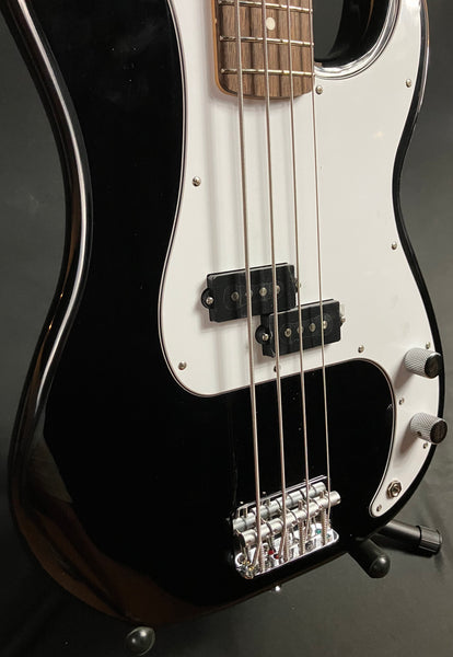 Fender Standard Precision Bass (2025) 4-String Bass Guitar Gloss Black Finish