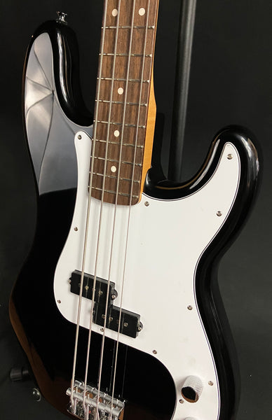 Fender Standard Precision Bass (2025) 4-String Bass Guitar Gloss Black Finish