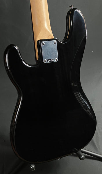 Fender Standard Precision Bass (2025) 4-String Bass Guitar Gloss Black Finish