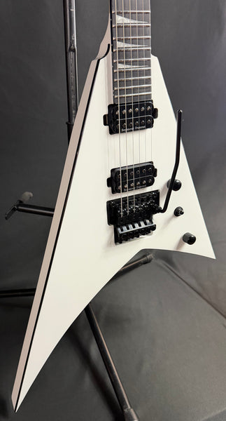 Jackson Pro Plus Series RR24 Rhoads Electric Guitar Snow White Finish w/ Gig Bag