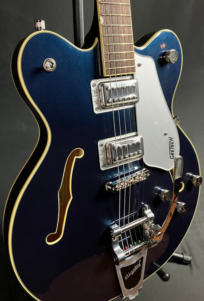 Gretsch G5622T Electromatic Semi-Hollow Body Electric Guitar Midnight Sapphire Finish