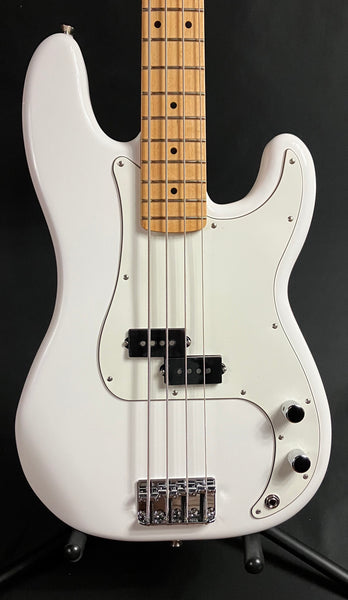Fender Player Precision Bass 4-String Bass Guitar Polar White (308)