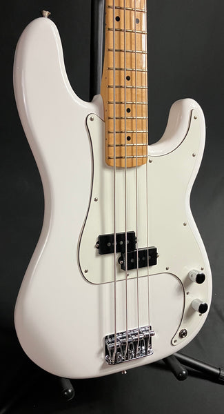 Fender Player Precision Bass 4-String Bass Guitar Polar White (308)