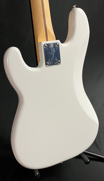 Fender Player Precision Bass 4-String Bass Guitar Polar White (308)