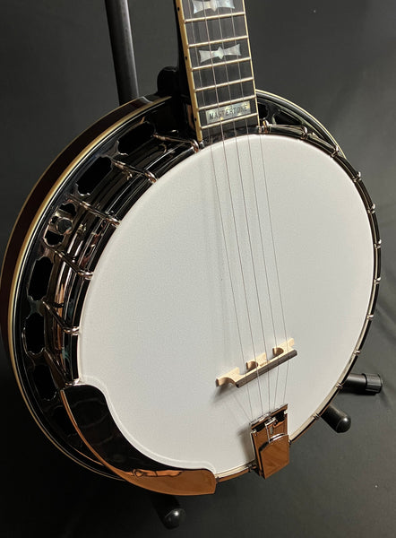 Gold Tone Mastertone™ OB-2 Bowtie 5-String Bluegrass Banjo Vintage Sunburst w/ Case