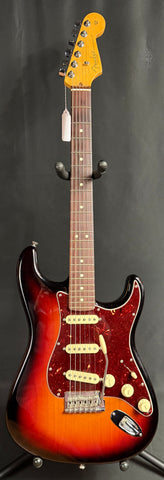 Fender American Professional II Stratocaster Electric Guitar 3-Tone Sunburst w/ OHSC