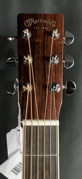 Martin HD-35 (2025) Standard Dreadnought Acoustic Guitar Gloss Natural w/ Case