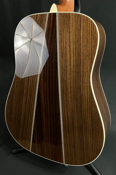Martin HD-35 (2025) Standard Dreadnought Acoustic Guitar Gloss Natural w/ Case