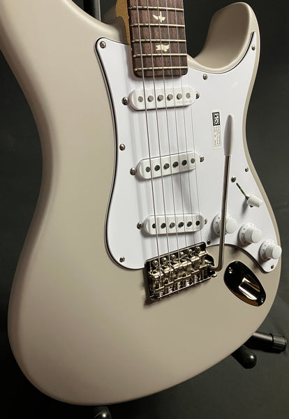 Paul Reed Smith PRS Silver Sky John Mayer Electric Guitar Moc Sand Satin w/ Gig Bag