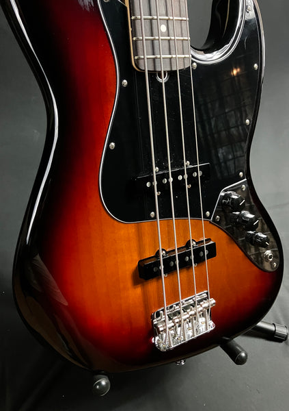 Fender American Performer Jazz Bass 4-String Bass Guitar 3-Tone Sunburst w/ Gig Bag (655)