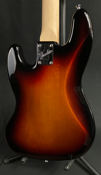 Fender American Performer Jazz Bass 4-String Bass Guitar 3-Tone Sunburst w/ Gig Bag (655)