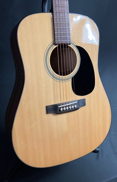 Recording King RD-318 Aged Adirondack Dreadnought Acoustic Guitar Natural