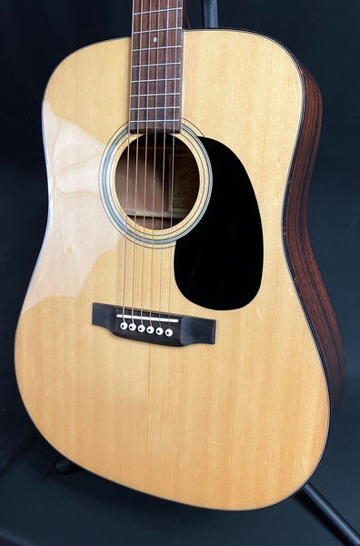 Recording King RD-318 Aged Adirondack Dreadnought Acoustic Guitar Natural