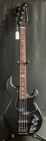 Yamaha BB734A Broad Bass 4-String Bass Guitar Translucent Matte Black w/ Gig Bag (130)