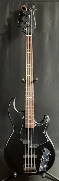 Yamaha BB734A Broad Bass 4-String Bass Guitar Translucent Matte Black w/ Gig Bag (033)