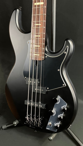 Yamaha BB734A Broad Bass 4-String Bass Guitar Translucent Matte Black w/ Gig Bag (033)