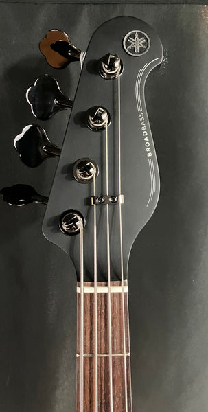 Yamaha BB734A Broad Bass 4-String Bass Guitar Translucent Matte Black w/ Gig Bag (033)
