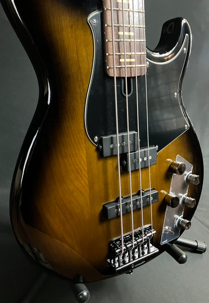 Yamaha BB734A Broad Bass 4-String Bass Guitar Dark Coffee Sunburst w/ Gig Bag (032)