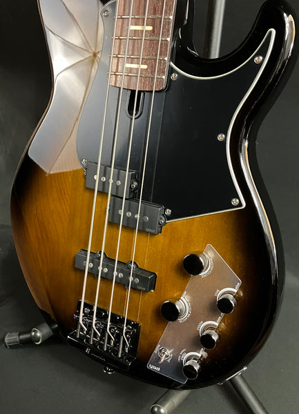 Yamaha BB734A Broad Bass 4-String Bass Guitar Dark Coffee Sunburst w/ Gig Bag (032)