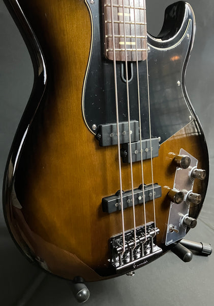 Yamaha BB734A Broad Bass 4-String Bass Guitar Dark Coffee Sunburst w/ Gig Bag (069)