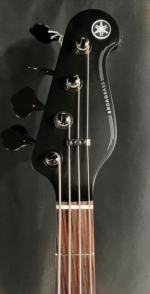 Yamaha BB734A Broad Bass 4-String Bass Guitar Dark Coffee Sunburst w/ Gig Bag (069)