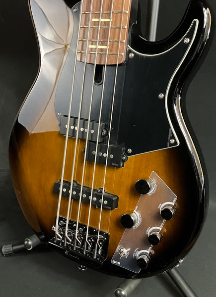 Yamaha BB735A Broad Bass 5-String Bass Guitar Dark Coffee Sunburst w/ Gig Bag (142)