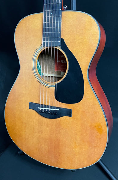 Yamaha FSX3 Red Label Folk Acoustic-Electric Guitar Vintage Natural Finish w/ Case