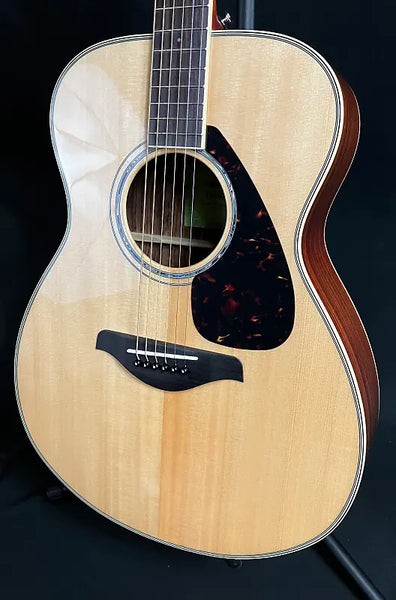 Yamaha FS830 Solid Top Concert Acoustic Guitar Gloss Natural Finish