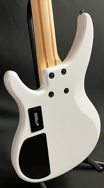 Yamaha TRBX305WH 5-String Electric Bass Guitar Gloss White Finish