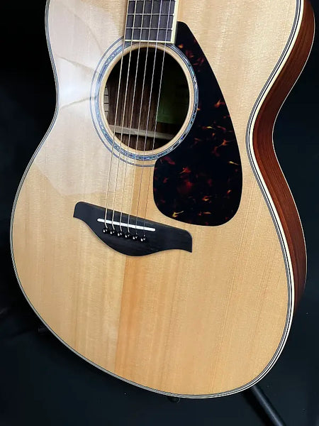 Yamaha FS830 Solid Top Concert Acoustic Guitar Gloss Natural Finish