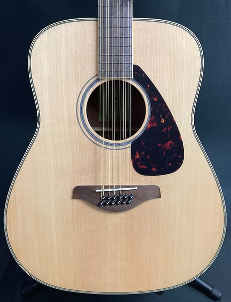 Yamaha FG820-12 12-String Dreadnought Acoustic Guitar Gloss Natural