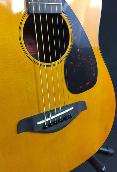Yamaha JR1 3/4 Size Travel Acoustic Guitar with Gig Bag